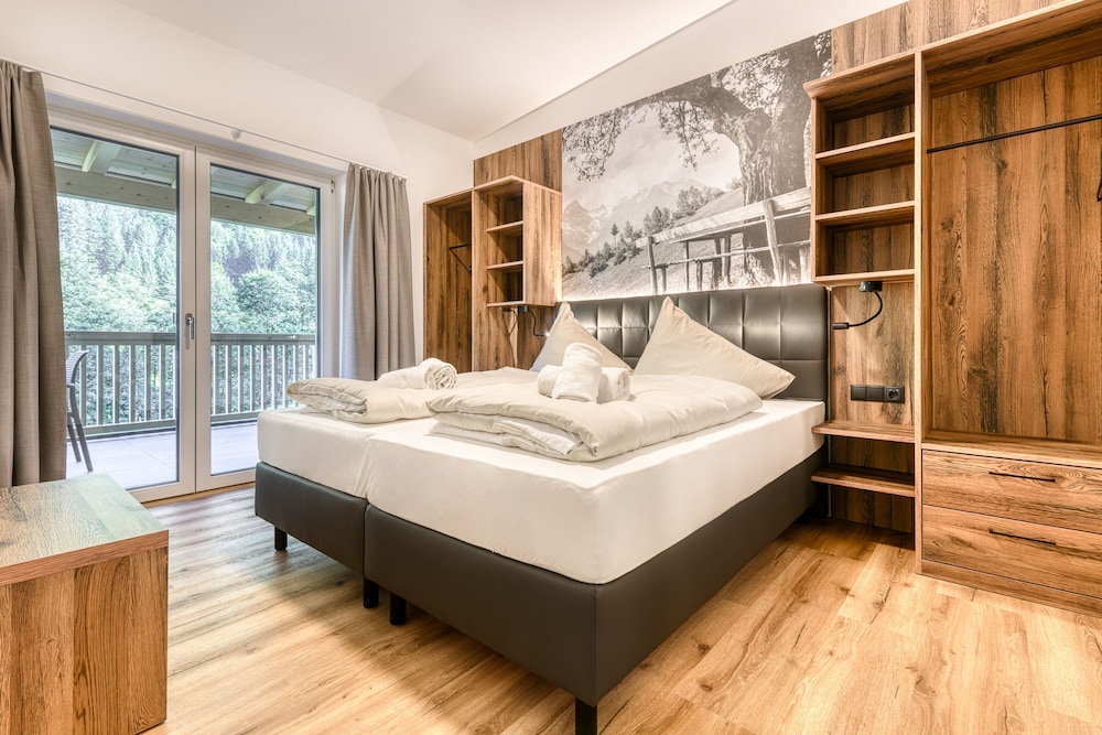 Brandnerhus Nr 21 - Balkon 4-zimmer Ferienwohnung