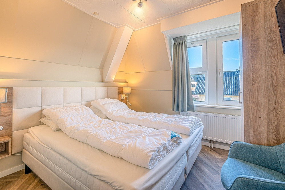 Nice Apartment Near the Center of De Koog