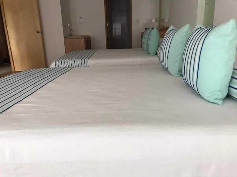 Hotel Casa Amelia Huatulco - Property Image 5