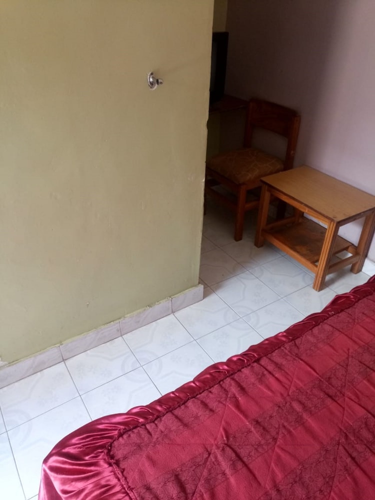 Photo 8