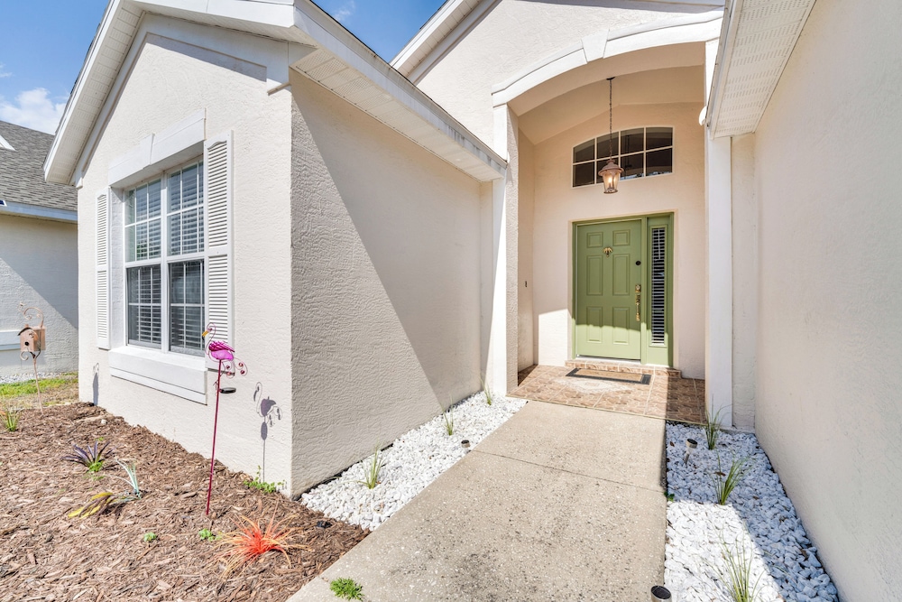 10 Mi to Disney: Home w/ Spa & Heated Pool!