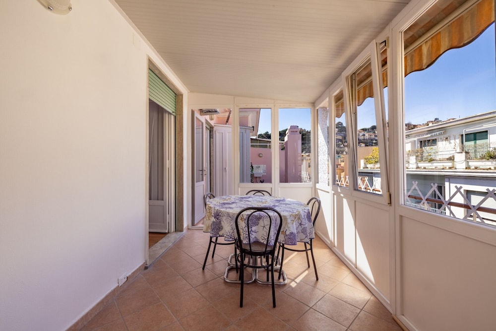 Sea View Central Apartment by Wonderful Italy