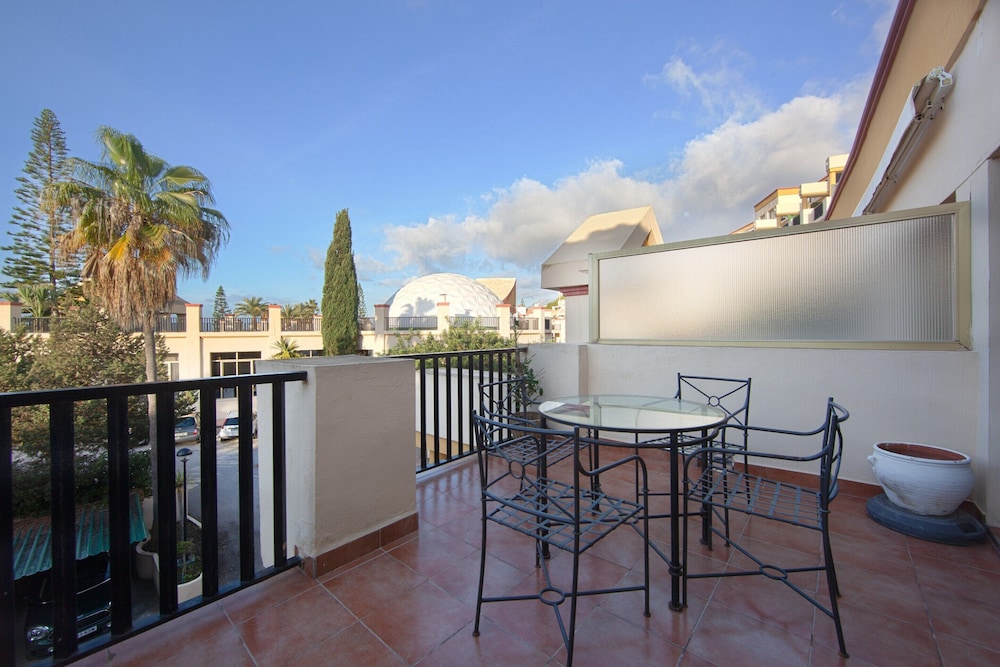 Studio in Marbella With Beachfront Pool