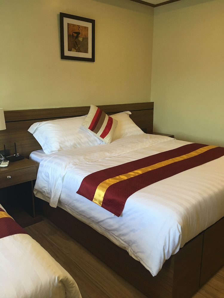 Robinland Residences - Hostel