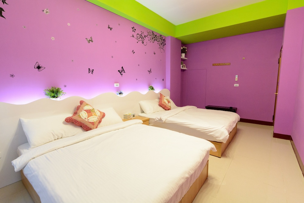Shell Hotel