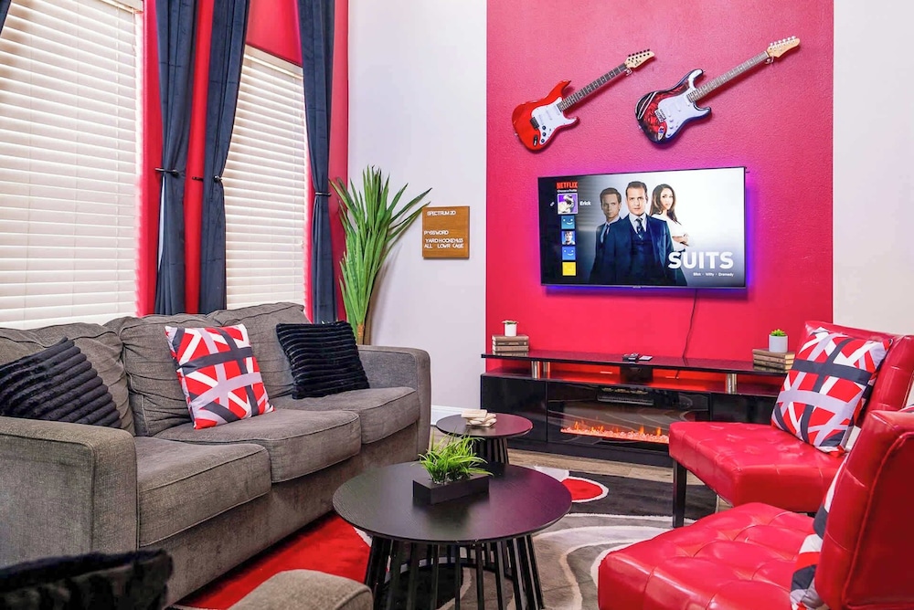 Upstay East Austin Retreat w Yard5min to Downtown