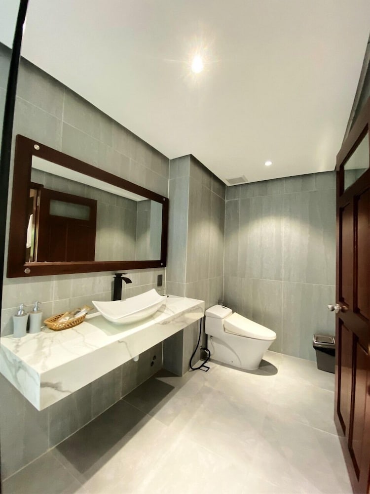 Dat Lanh Resort