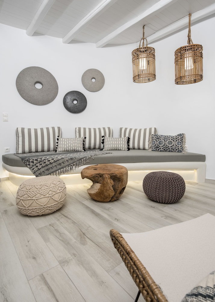 Iliada Suites - Adults only photo 4