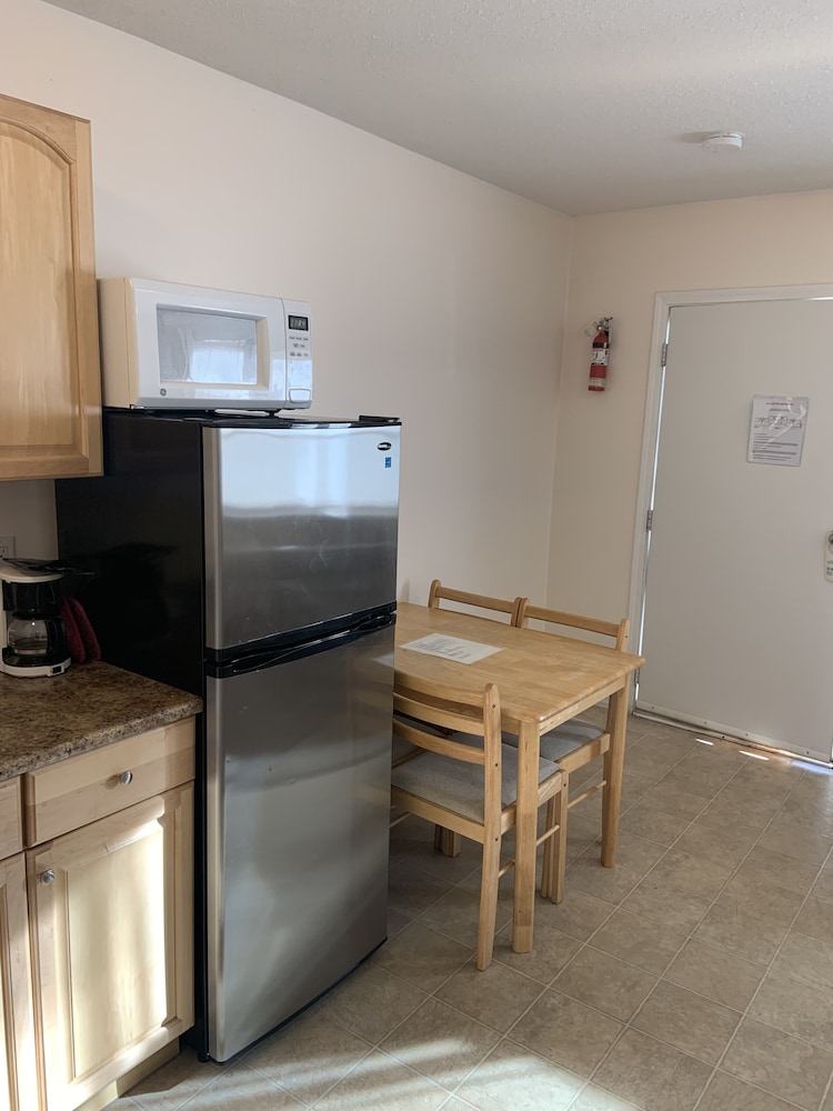 Beachside Motel - Image 5