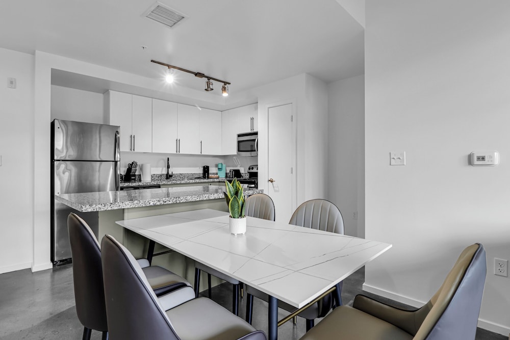 Phoenix Urban Luxury Escape