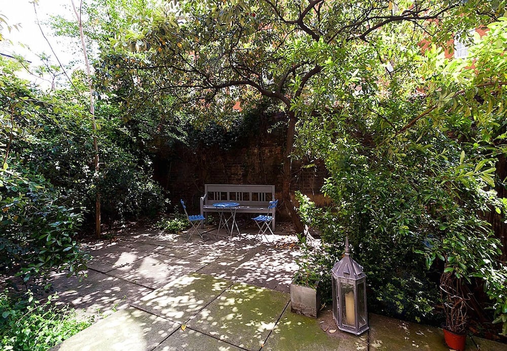 outdoor bbq area
