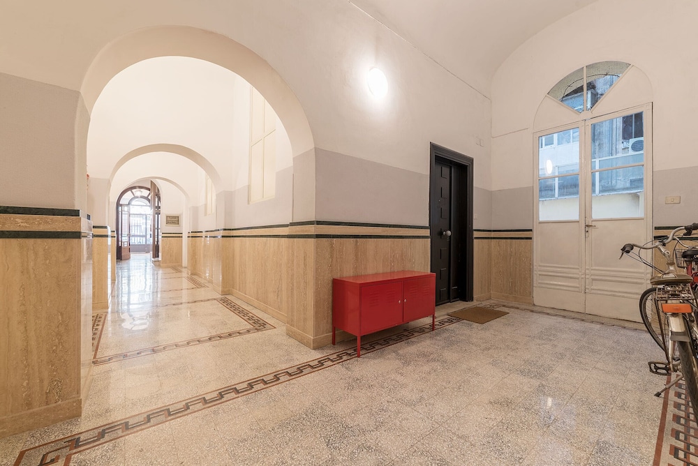 Piazza Vittorio NETFLIX Apartment