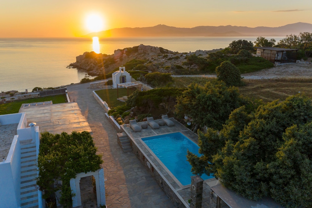 Amalgam Homes Paros Beachfront Villa