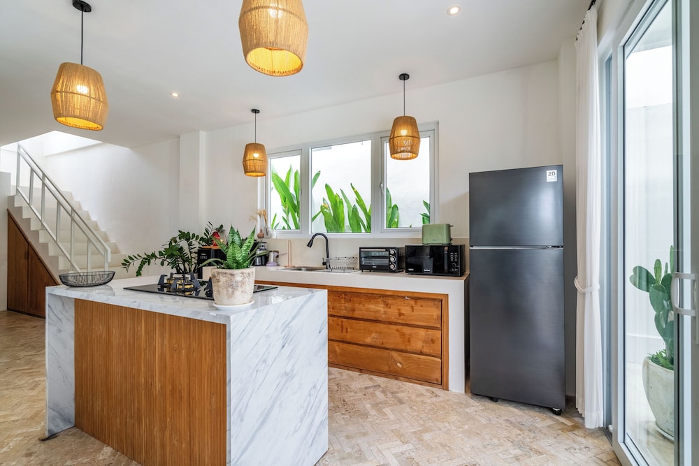 Eleven Villa Canggu - Calm Oasis with Pool and Privacy