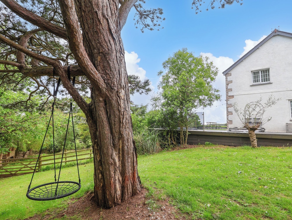 The Manor House Skerry Vore