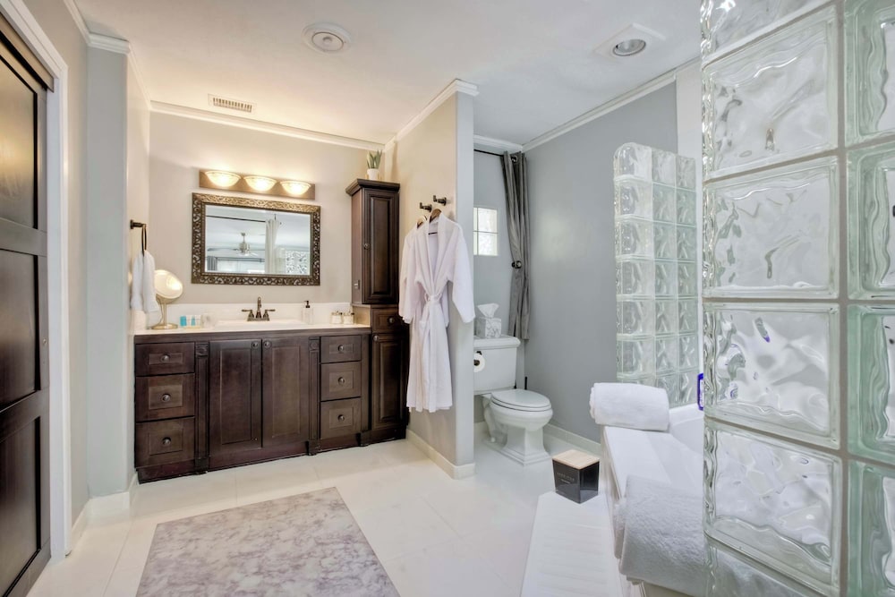 O-side Oasis - Luxury Stay for 7