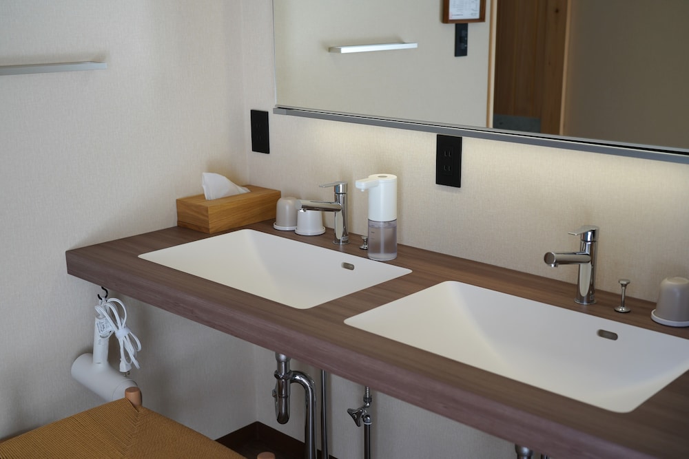 THE BASE GLAMPING YUGAWARA