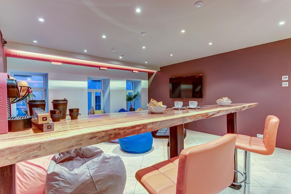Moomidol Hostel