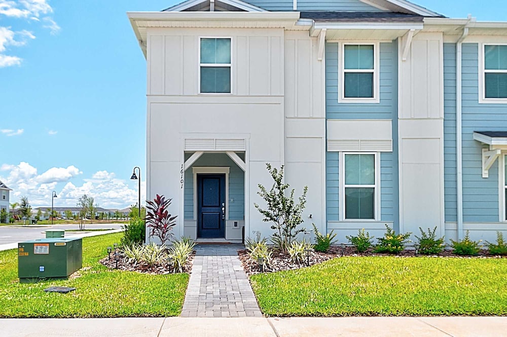 16101 Dream Home Perfect for Families Near Disney Water Parks