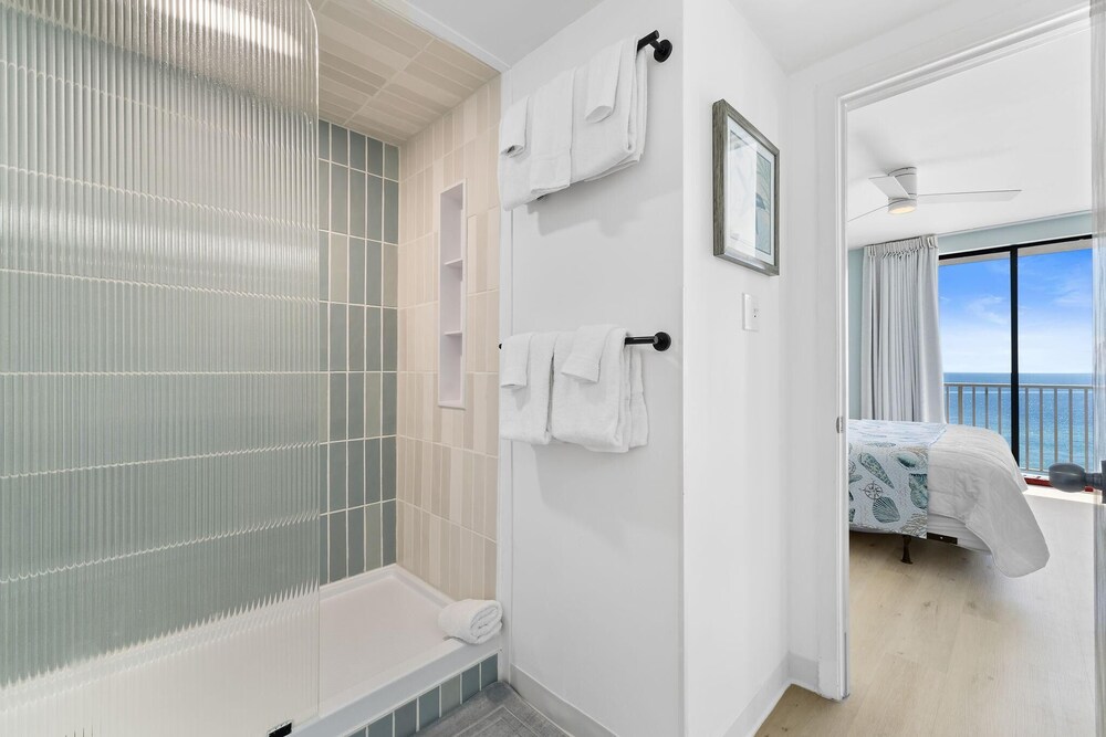 Romar Place 806