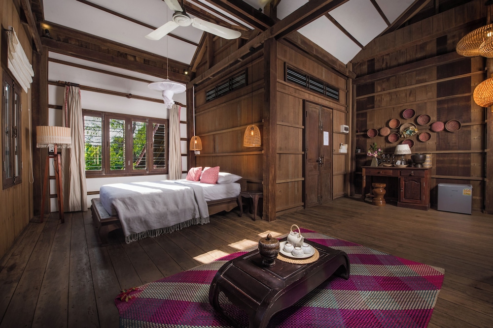 PHUM KHMER LODGE