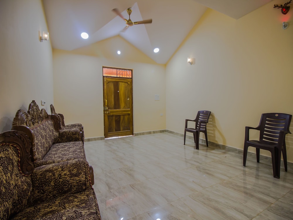 OYO 13914 Home Graceful Studio Siolim
