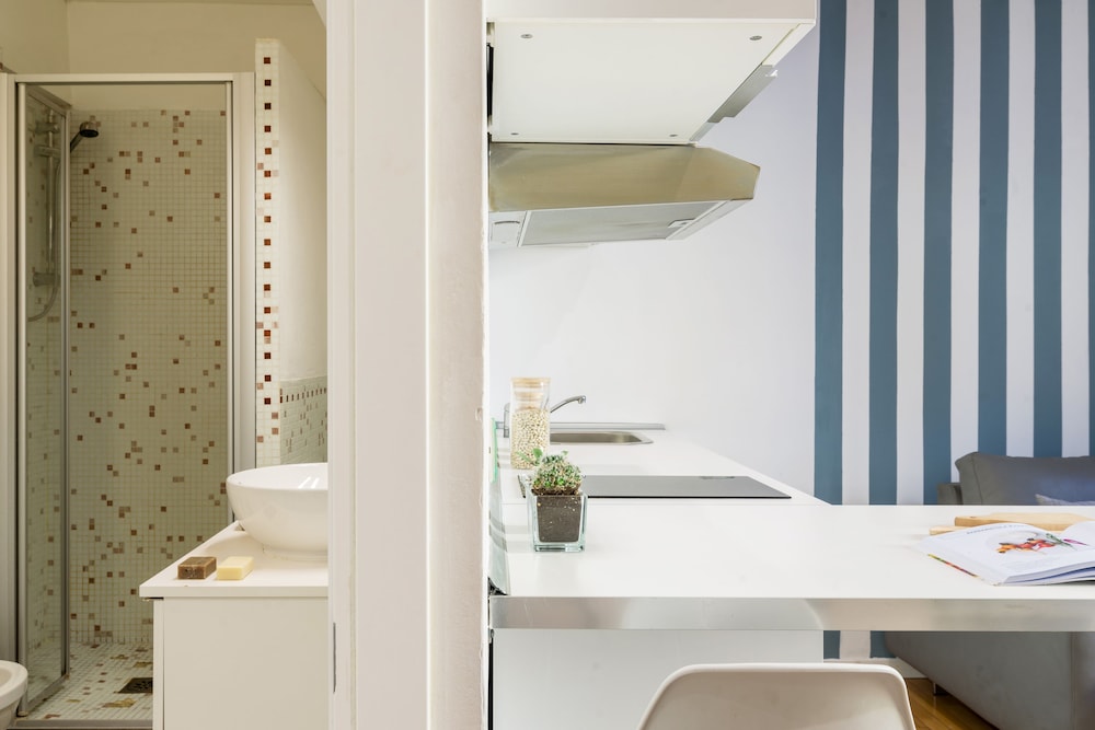 Home at Hotel Copernico Apt