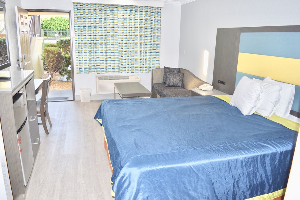 Budget Inn La Puente