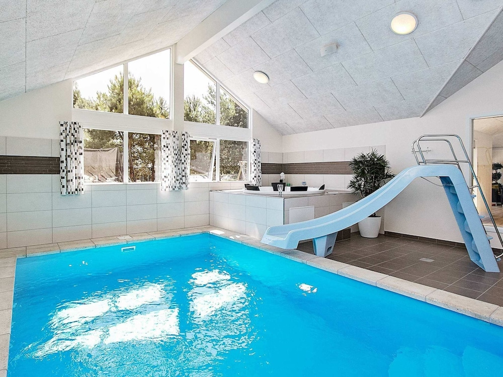 19 Person Holiday Home in Nexo view 4