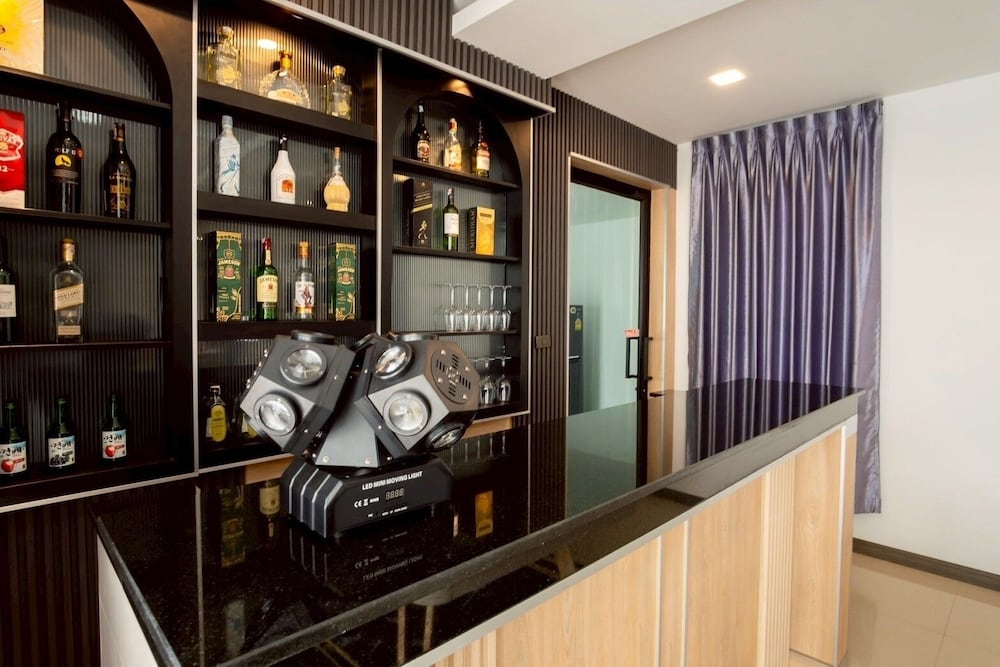 Level FIVE pool villa Pattaya