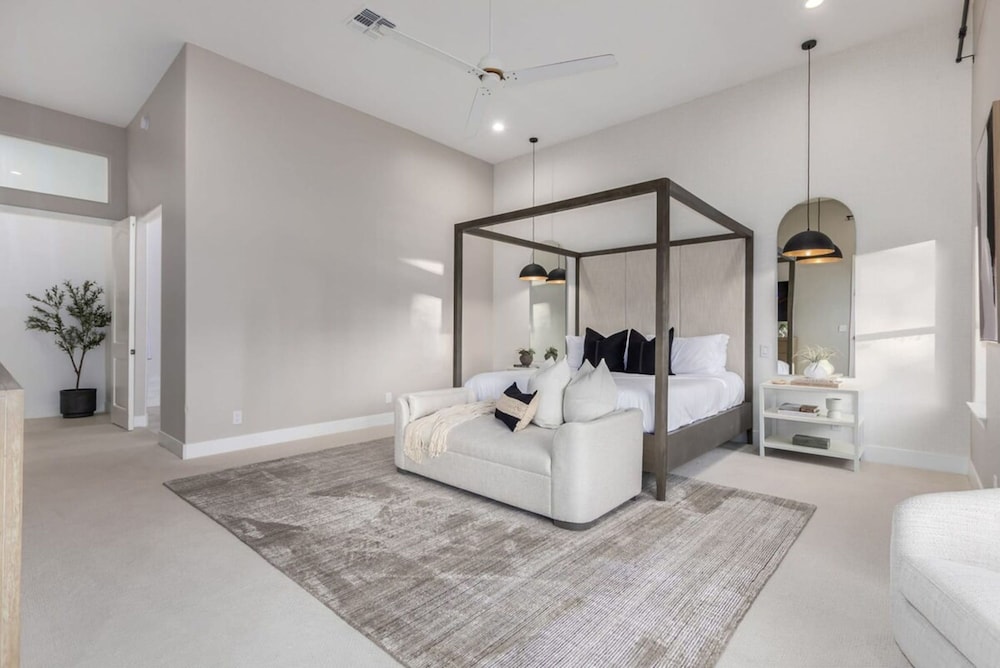 Anderson LUX Estate Private Bar Pool Sleeps 12