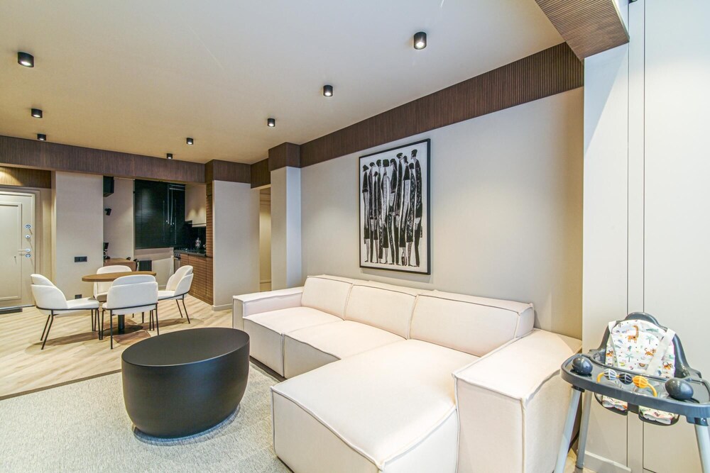 Chic and Convenient Flat in Central Besiktas