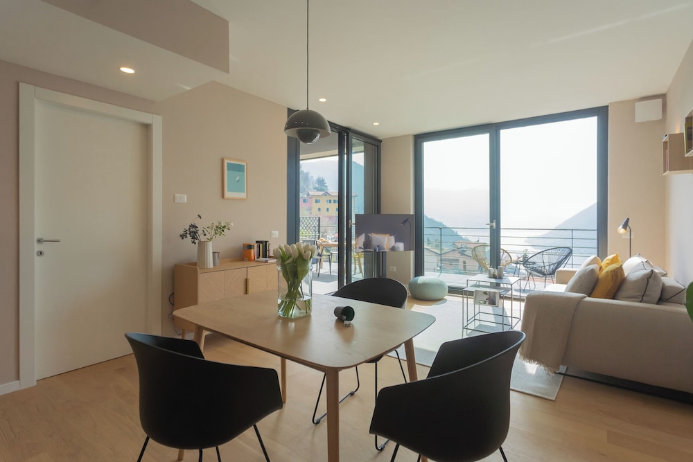Residenza Maxim With Pool by Rent all Como
