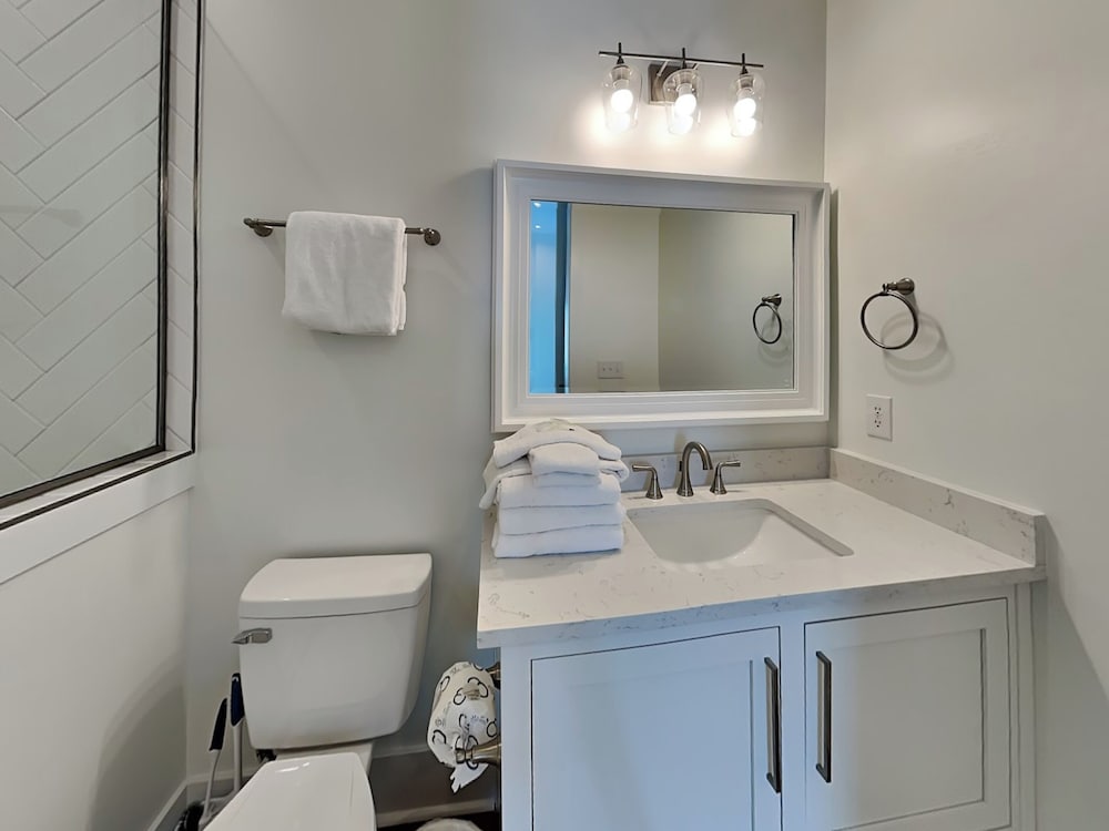 The Osprey #8 by Southern Vacation Rentals