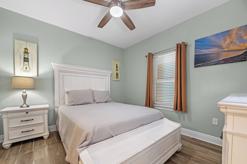 Crystal Shores West Condos by Hosteeva
