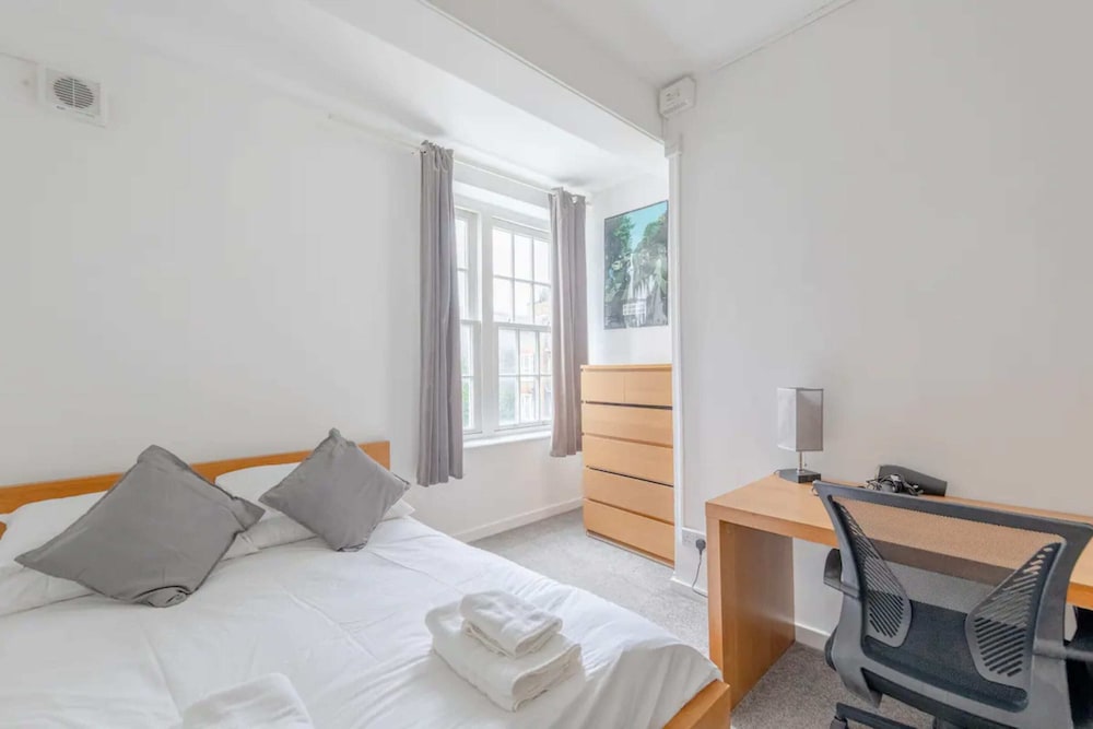 3BD Flat in the Heart of Camden Town