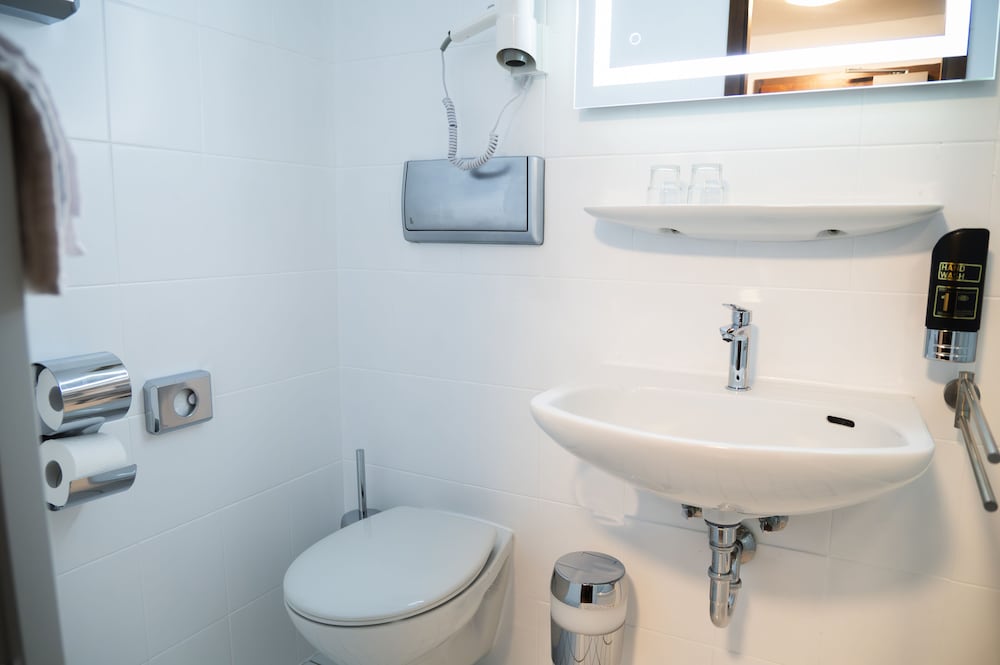 Stuttgart Vacations - Hotel Hansa - Property Image 2