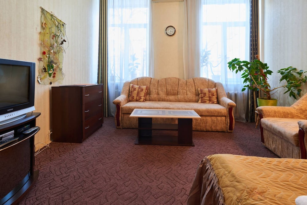Home-Hotel Yaroslavskaya 15-23 view 4
