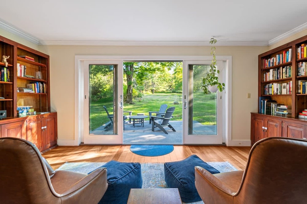 Perfect Upstate Home in Rhinebeck w low Fees