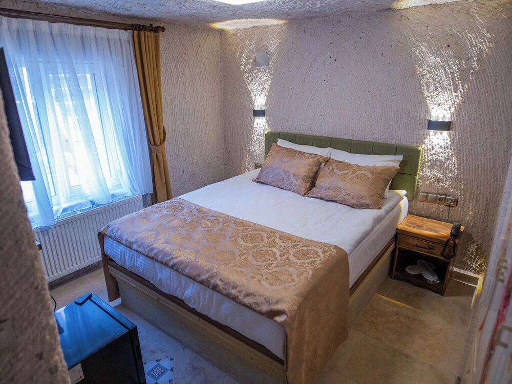 Capavista Cave House