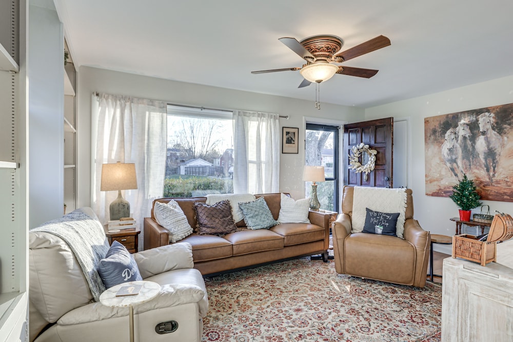 Lexington Vacations - Lovely Lexington Home: 4 Mi to Downtown! - Property Image 9