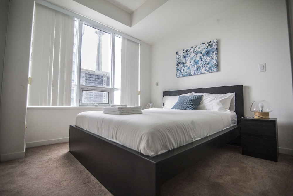 Sarkar Suites - Maple Leaf Square - Image 5