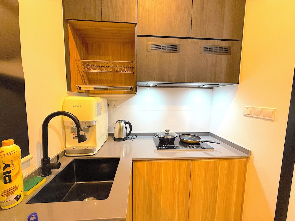 Neu Suites By RASBO Galaxy Suites