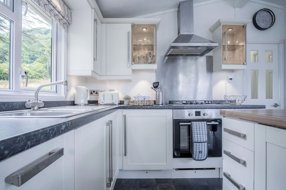 1 Manor Lodge - 3 Bedroom Lodge - Pendine