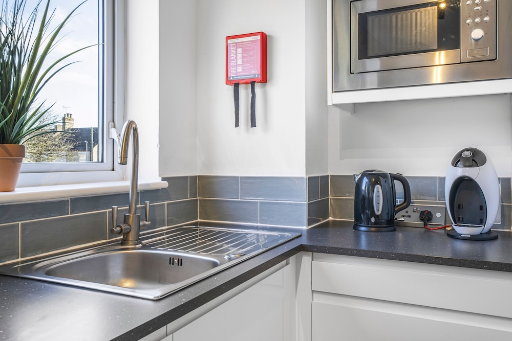 Angus Suites by Your Lettings