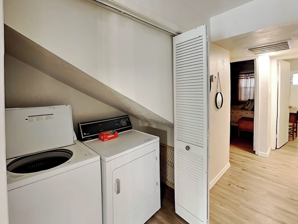 Doc's Den by Ruidoso Vacation Rentals