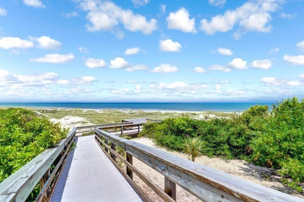 Kingsland Vacations - 2062-beachwood - Property Image 1