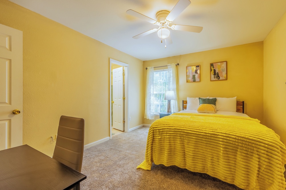 4 Mi to FSU & 5 Mi to Famu: Wfh-friendly Hub