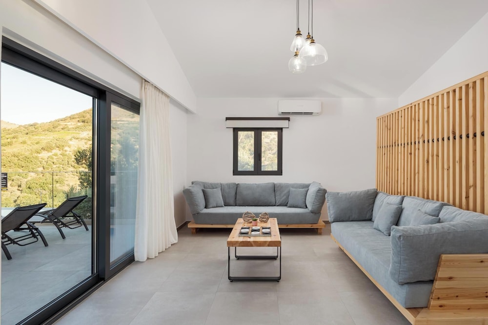 Kourtaliotis Villa Crete