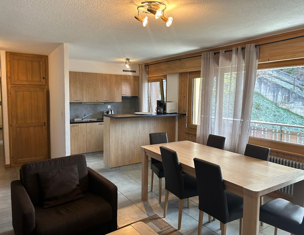 Apartment With Modern Furniture
